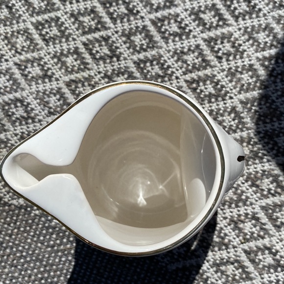 ✨ Vintage Beefeater Gin Pitcher ✨ - Picture 5 of 5